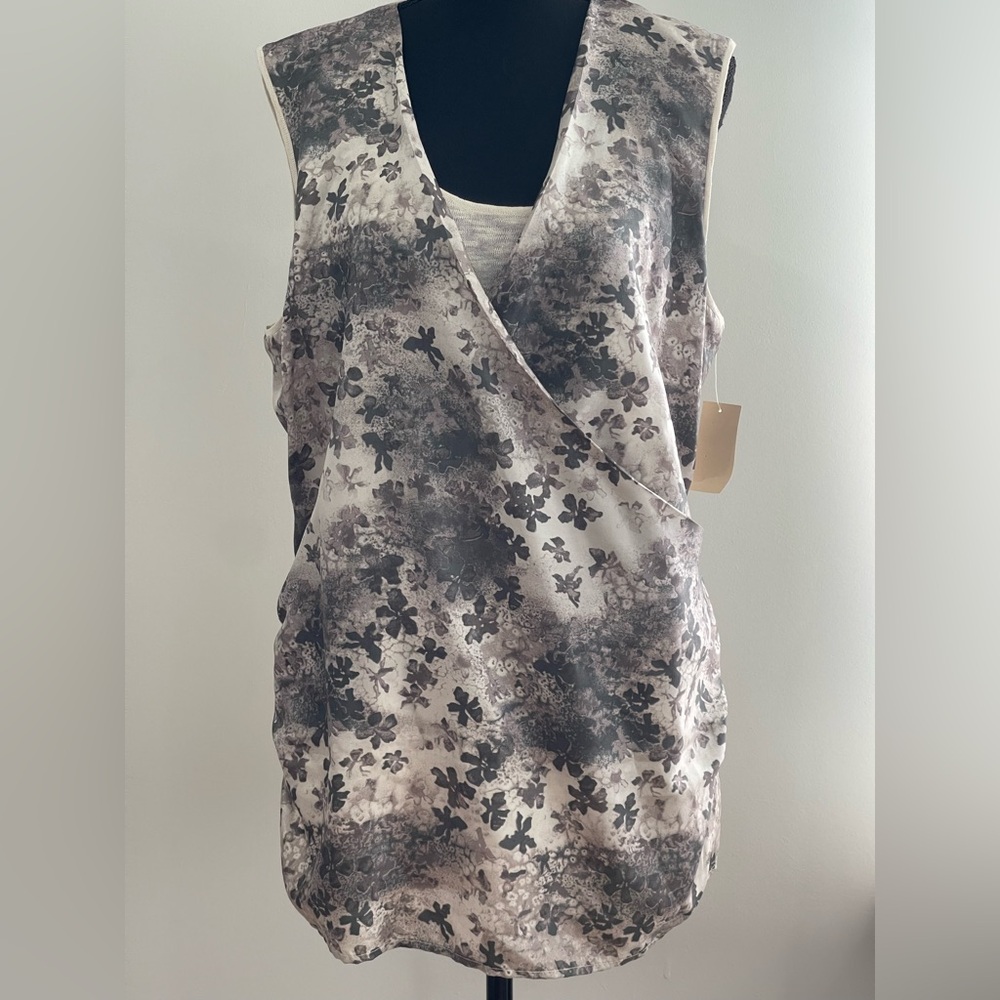 New Coldwater Creek 1X (16-18) Printed Faux Wrap Shell‎ 100% Silk Blouse 521